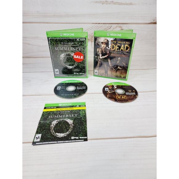 The Walking Dead: Season Two & The Elder Scrolls Summerset (Microsoft Xbox One) - Picture 1 of 13